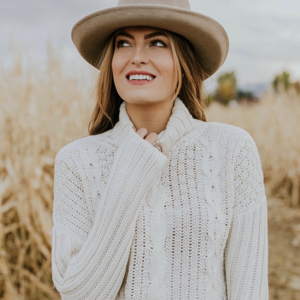 Loose Cable Knit Sweater | Roolee | 3x